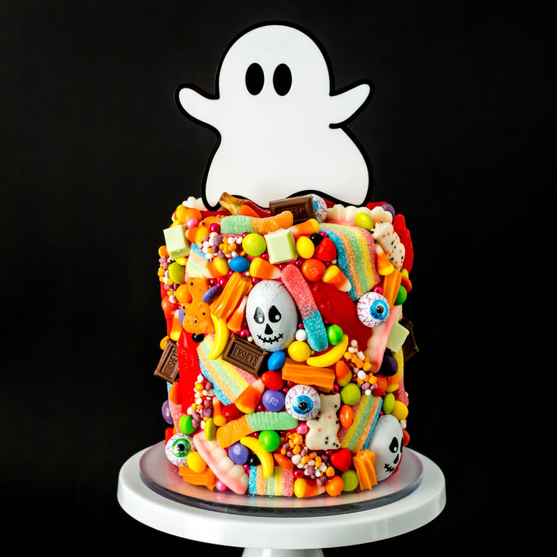 Ghost Cake Topper on Cake by Brittanie Reed - Zoiandco