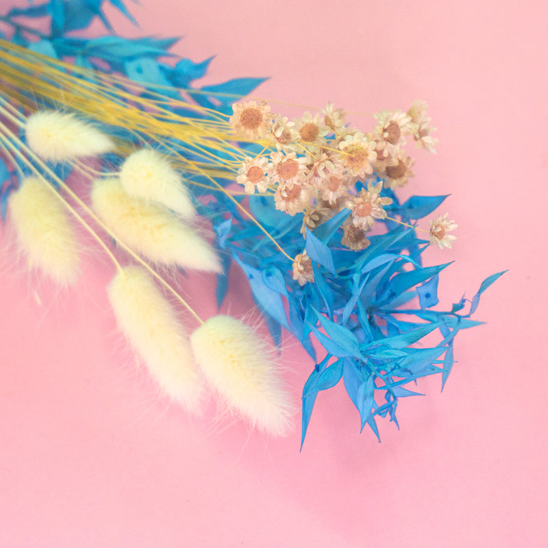 blue dry flowers for cake decorating gender reveal zoiandco