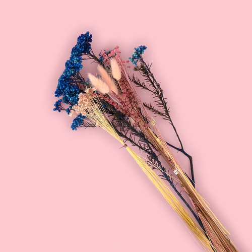 pink azurro dried flowers floral arrangement cake decorating zoiandco